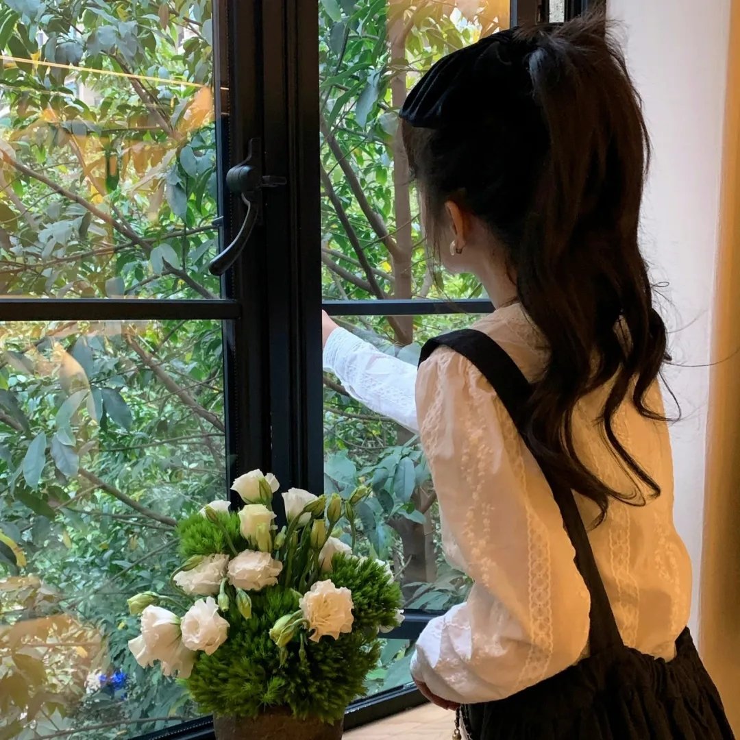 绿草如阴